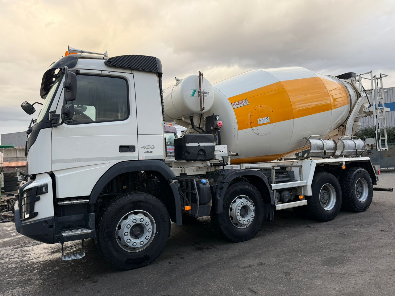 Camion béton Volvo FMX 450 FJ-925-BS - شاحنة خلاطة خرسانة: صورة 2 Camion béton Volvo FMX 450 FJ-925-BS - شاحنة خلاطة خرسانة: صورة 2