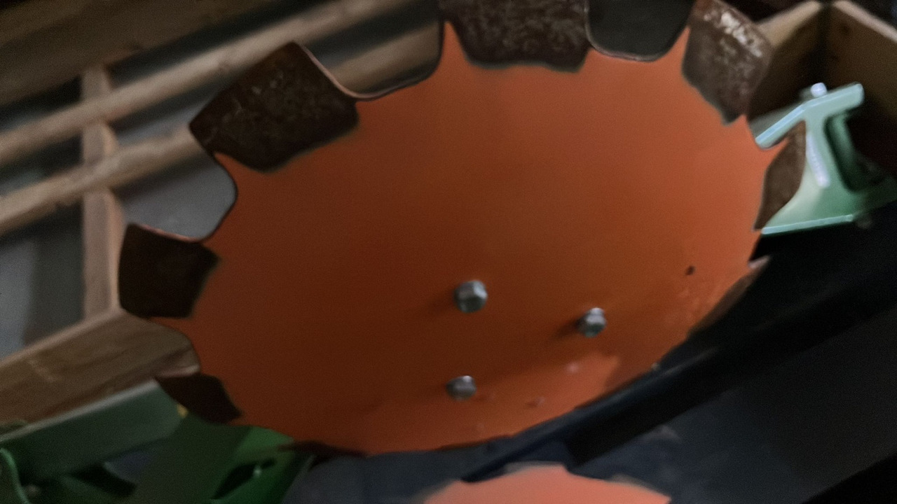 Amazone Fahrgassenmarkierung Cataya - معدات حرث التربة: صورة 3 Amazone Fahrgassenmarkierung Cataya - معدات حرث التربة: صورة 3