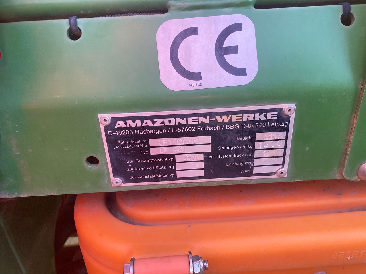 Amazone UF 1801 - رشاش معلق على جرار: صورة 2 Amazone UF 1801 - رشاش معلق على جرار: صورة 2