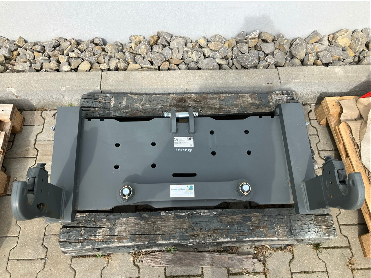Bressel und Lade Adapterrahmen - مغراف أمامي للجرار: صورة 1 Bressel und Lade Adapterrahmen - مغراف أمامي للجرار: صورة 1
