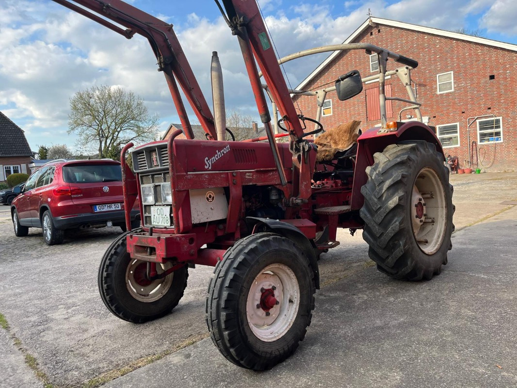 جرار Case IH IHC 633: صورة 1