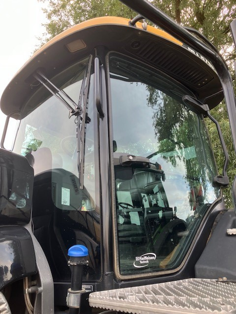 Challenger MT 875 E - جرار مجنزر: صورة 3 Challenger MT 875 E - جرار مجنزر: صورة 3