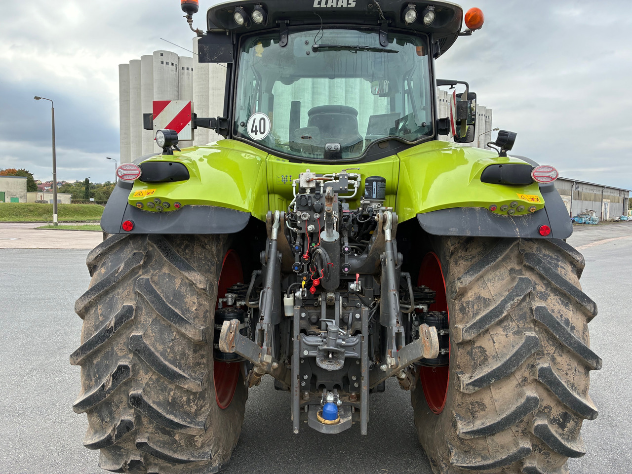 Claas Axion 810 - جرار: صورة 5 Claas Axion 810 - جرار: صورة 5