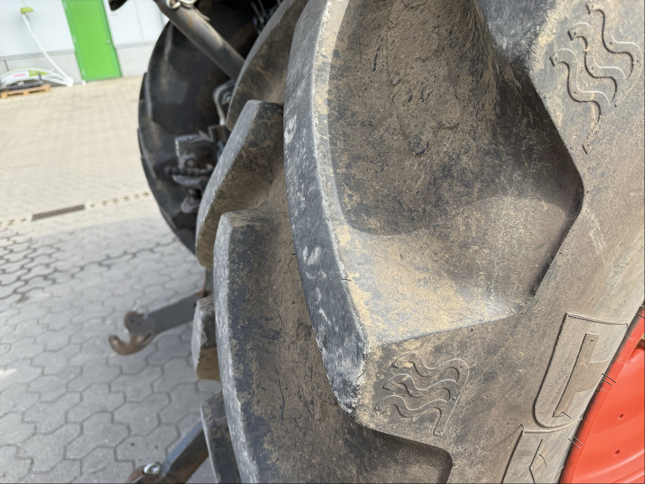Claas Axion 830 - جرار: صورة 4 Claas Axion 830 - جرار: صورة 4