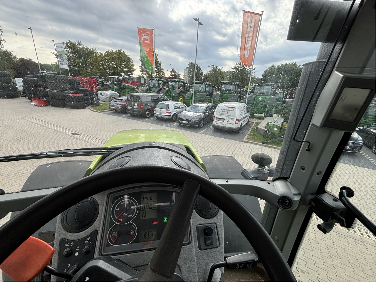 Claas Axion 850 Hexa-Shift - جرار: صورة 2 Claas Axion 850 Hexa-Shift - جرار: صورة 2