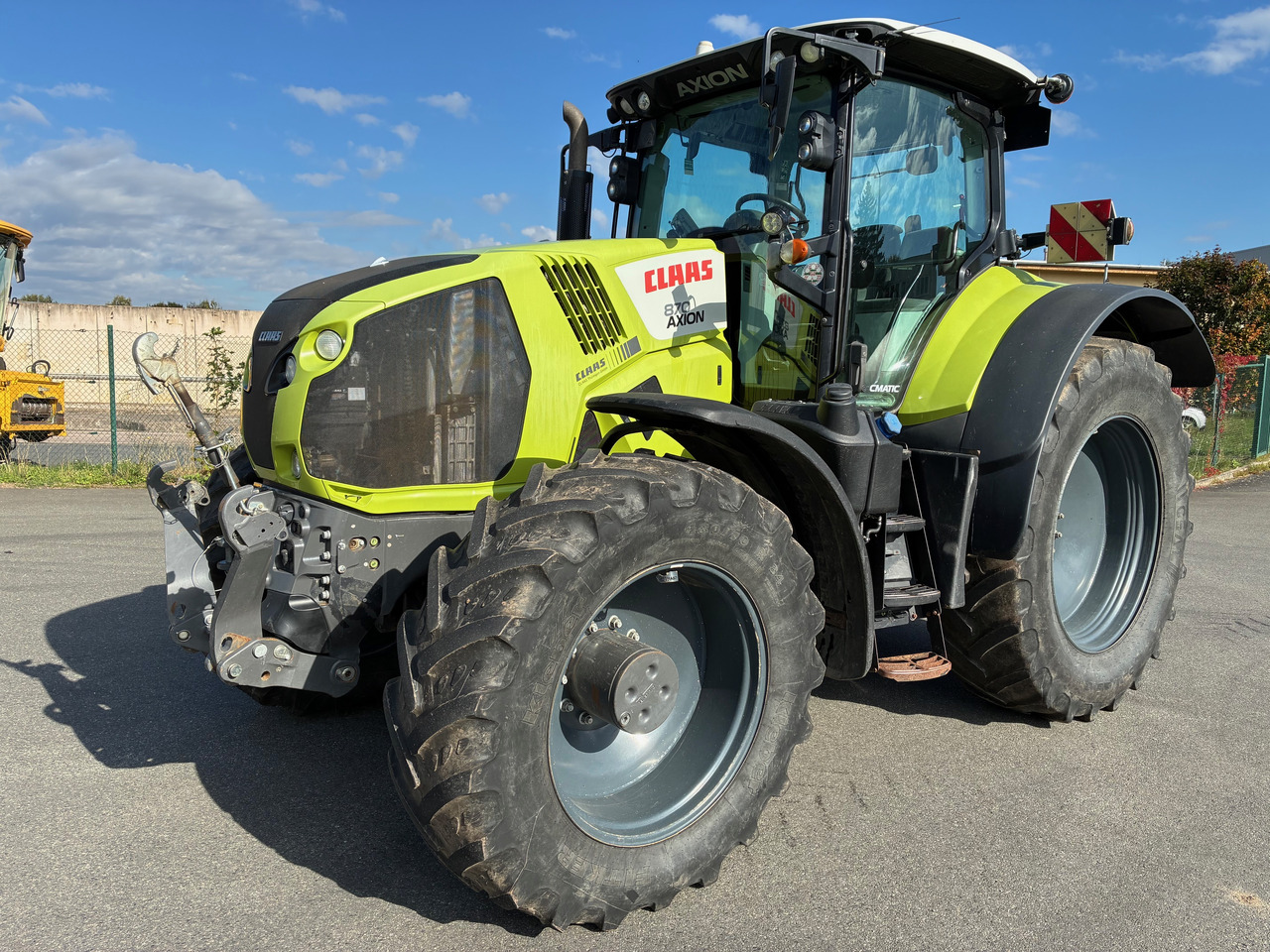 Claas Axion 870 - جرار: صورة 1 Claas Axion 870 - جرار: صورة 1
