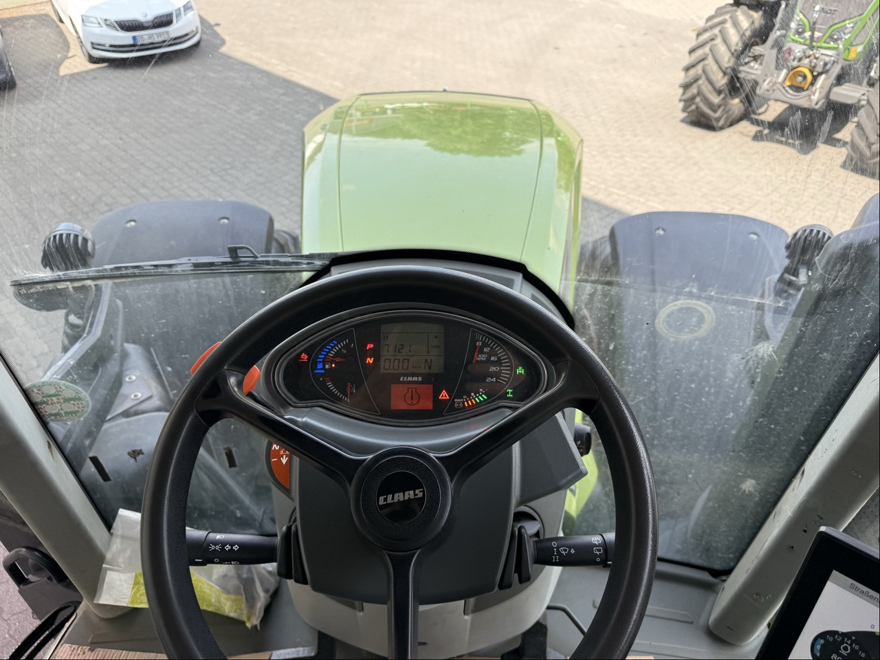 جرار Claas Axion 960: صورة 10