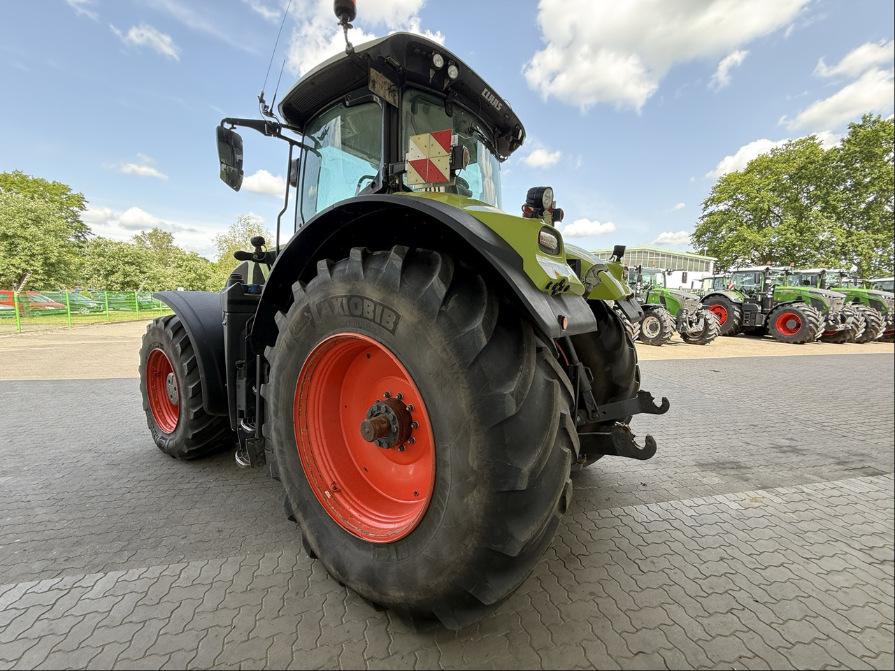 جرار Claas Axion 960: صورة 7