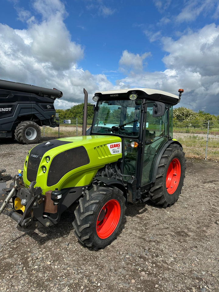 Claas Nexos 210 VL - جرار: صورة 1 Claas Nexos 210 VL - جرار: صورة 1