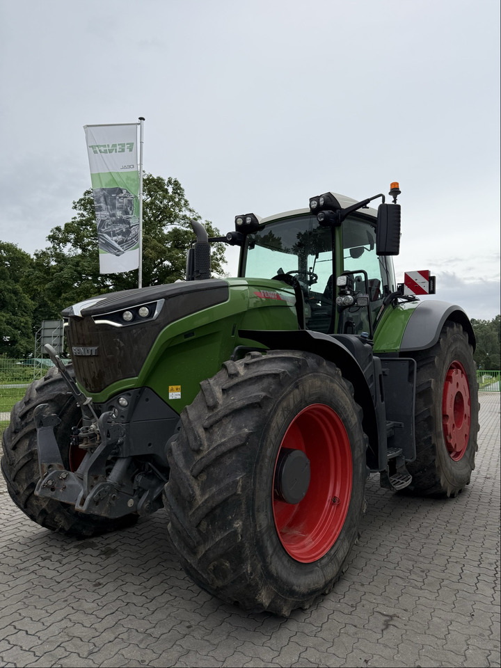 Fendt 1042 Vario Gen2 ProfiPlus - جرار: صورة 1 Fendt 1042 Vario Gen2 ProfiPlus - جرار: صورة 1