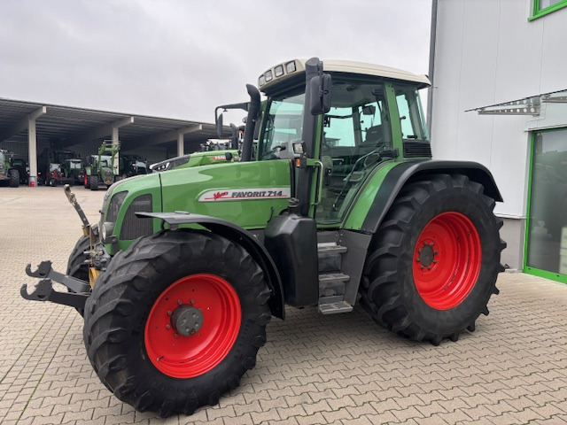 Fendt 714 Vario - جرار: صورة 1 Fendt 714 Vario - جرار: صورة 1