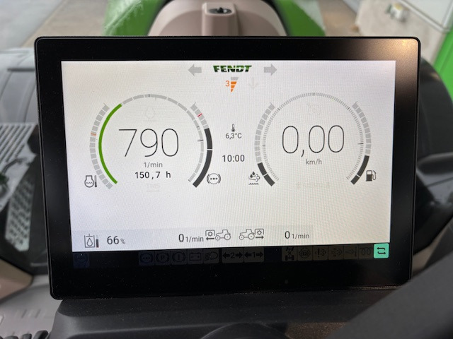 Fendt 724 Vario Gen7 Power Setting2 - جرار: صورة 2 Fendt 724 Vario Gen7 Power Setting2 - جرار: صورة 2