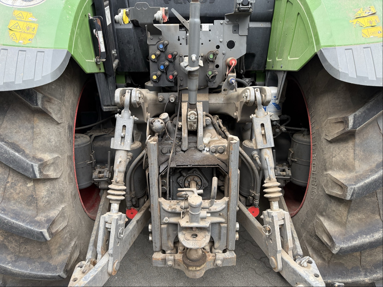 Fendt 724 Vario S4 - جرار: صورة 3 Fendt 724 Vario S4 - جرار: صورة 3