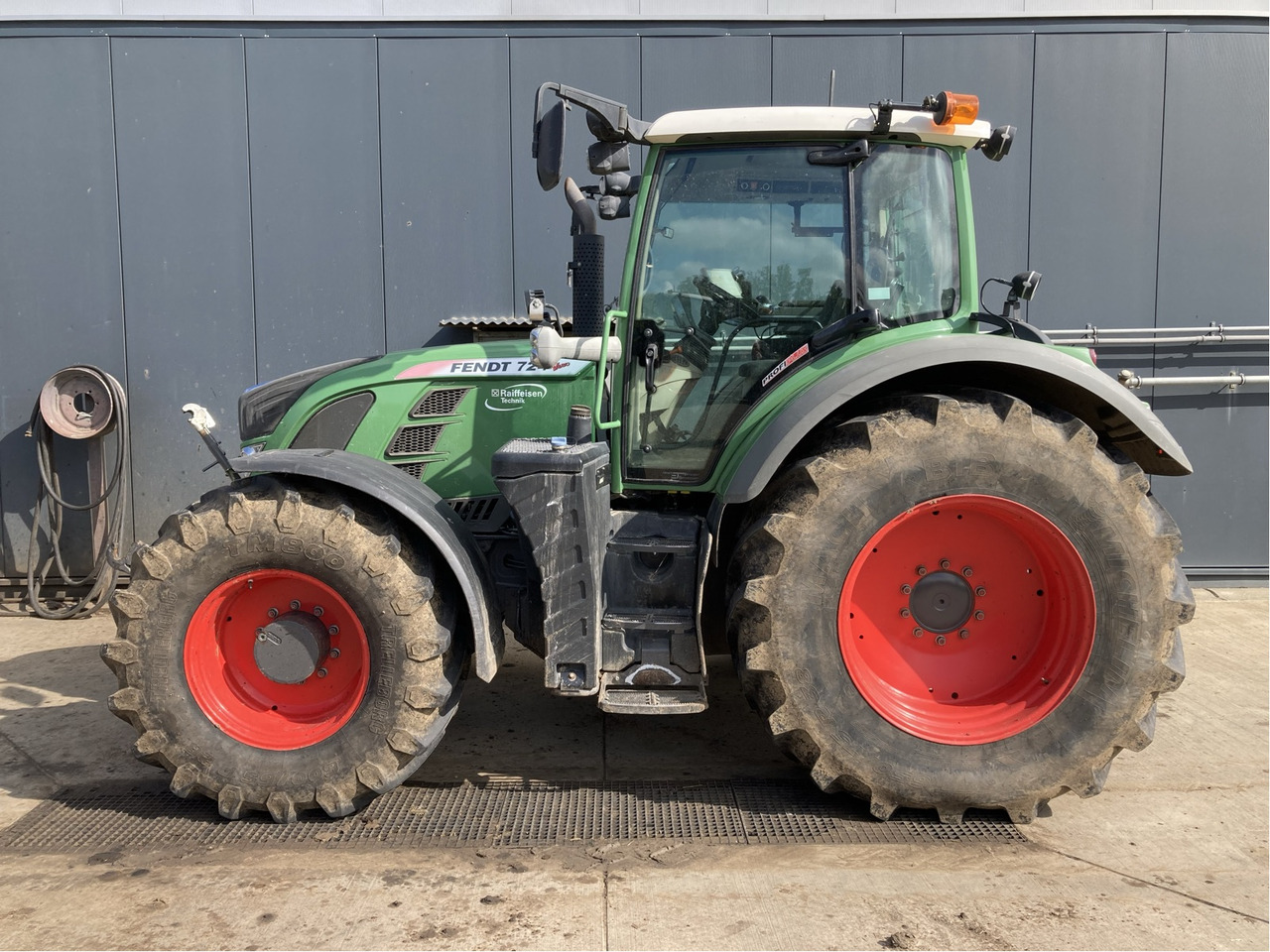 Fendt 724 Vario SCR - جرار: صورة 1 Fendt 724 Vario SCR - جرار: صورة 1