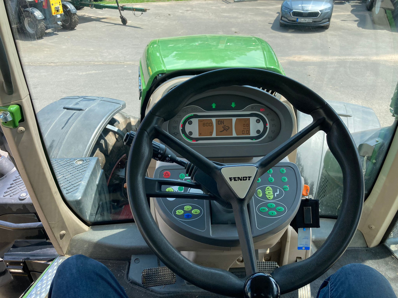 Fendt 826 Vario S4 ProfiPlus - جرار: صورة 2 Fendt 826 Vario S4 ProfiPlus - جرار: صورة 2