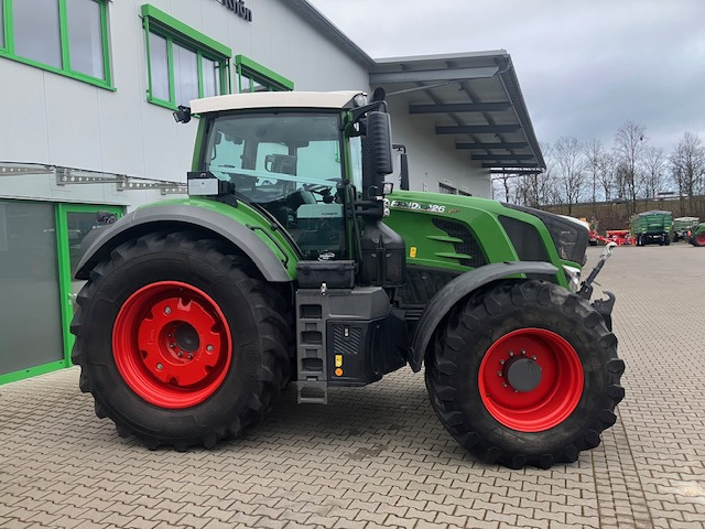 Fendt 826 Vario S4 Profi - جرار: صورة 5 Fendt 826 Vario S4 Profi - جرار: صورة 5