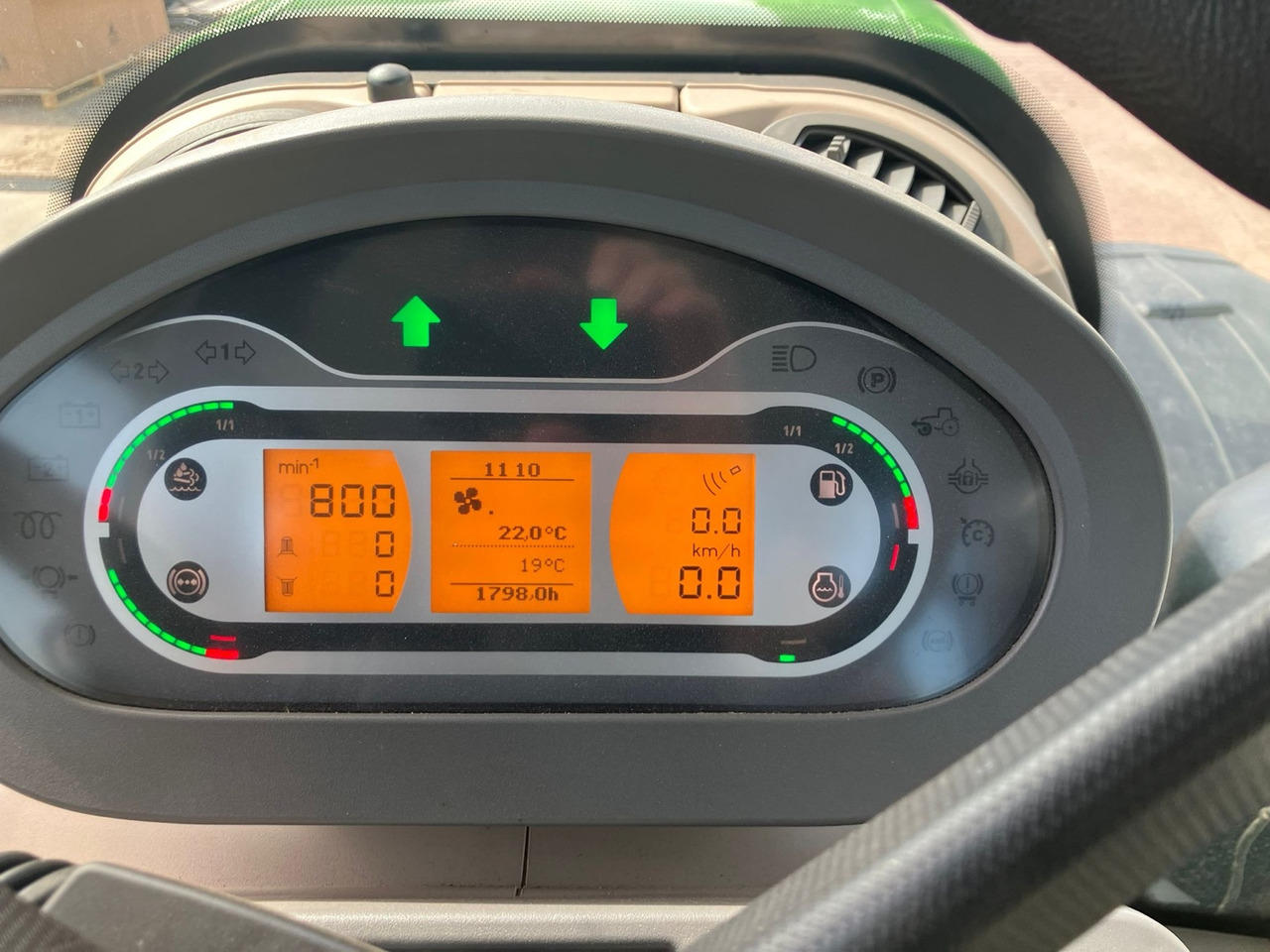 Fendt 828 Vario S4 Profi Plus - جرار: صورة 2 Fendt 828 Vario S4 Profi Plus - جرار: صورة 2