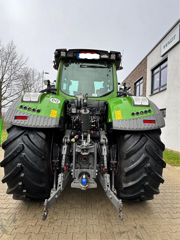 Fendt 933 Vario Gen6 Profi Plus - جرار: صورة 5 Fendt 933 Vario Gen6 Profi Plus - جرار: صورة 5