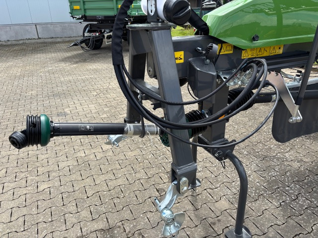 Fendt Former 860 C PRO - نشارة الدريس/ شوكة جرف: صورة 4 Fendt Former 860 C PRO - نشارة الدريس/ شوكة جرف: صورة 4