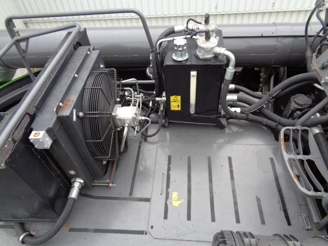 Fendt Mähdrescher 8410 P - حصادة: صورة 5 Fendt Mähdrescher 8410 P - حصادة: صورة 5