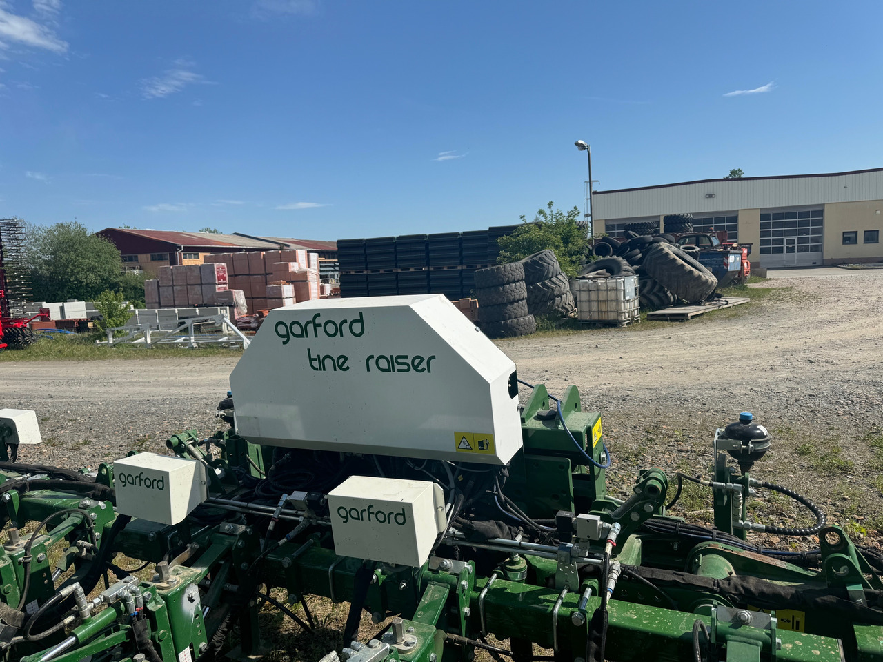 Garford Robocrop Guided Hoe - حصادة شمندر: صورة 2 Garford Robocrop Guided Hoe - حصادة شمندر: صورة 2