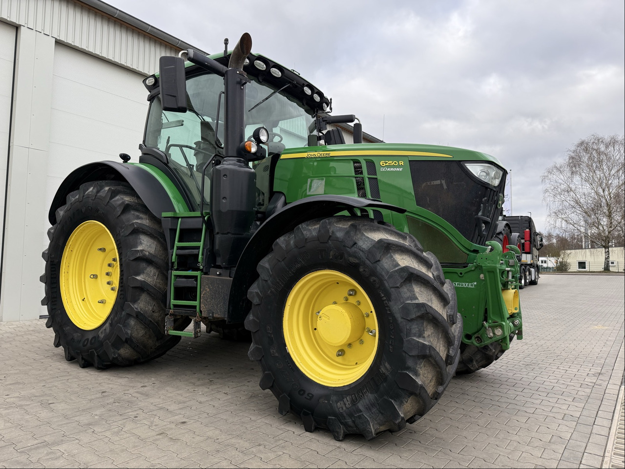 John Deere 6250 R - جرار: صورة 1 John Deere 6250 R - جرار: صورة 1