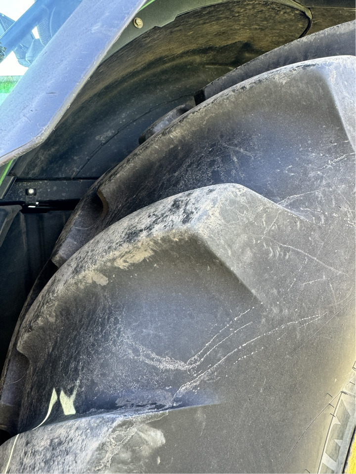 John Deere 8370 R - جرار: صورة 4 John Deere 8370 R - جرار: صورة 4