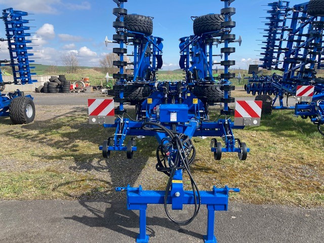 Köckerling Allrounder flatline 600 - آلة حراثة: صورة 1 Köckerling Allrounder flatline 600 - آلة حراثة: صورة 1