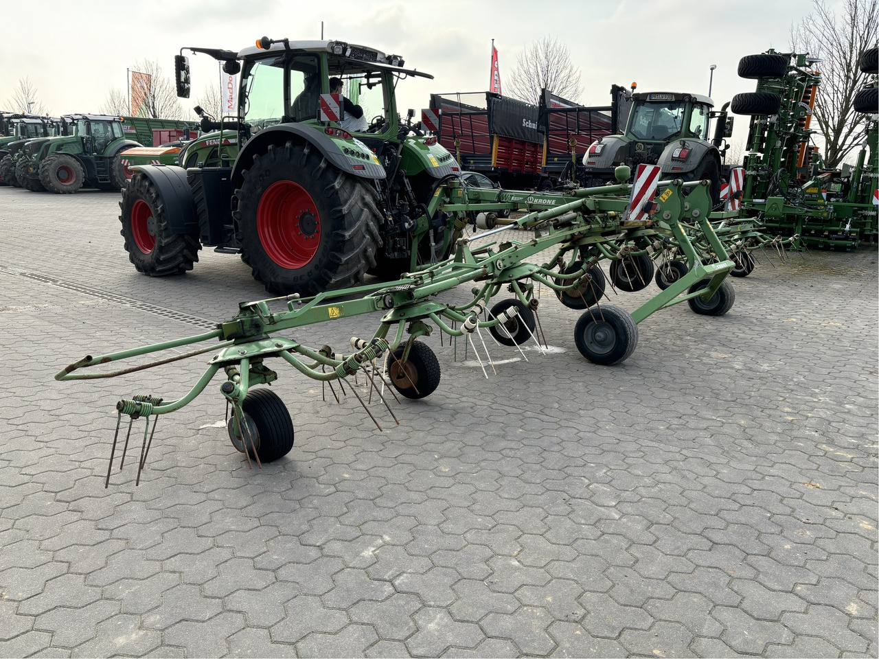Krone KWT 10.50 / 8 x 7 Heuwender - نشارة الدريس/ شوكة جرف: صورة 2 Krone KWT 10.50 / 8 x 7 Heuwender - نشارة الدريس/ شوكة جرف: صورة 2