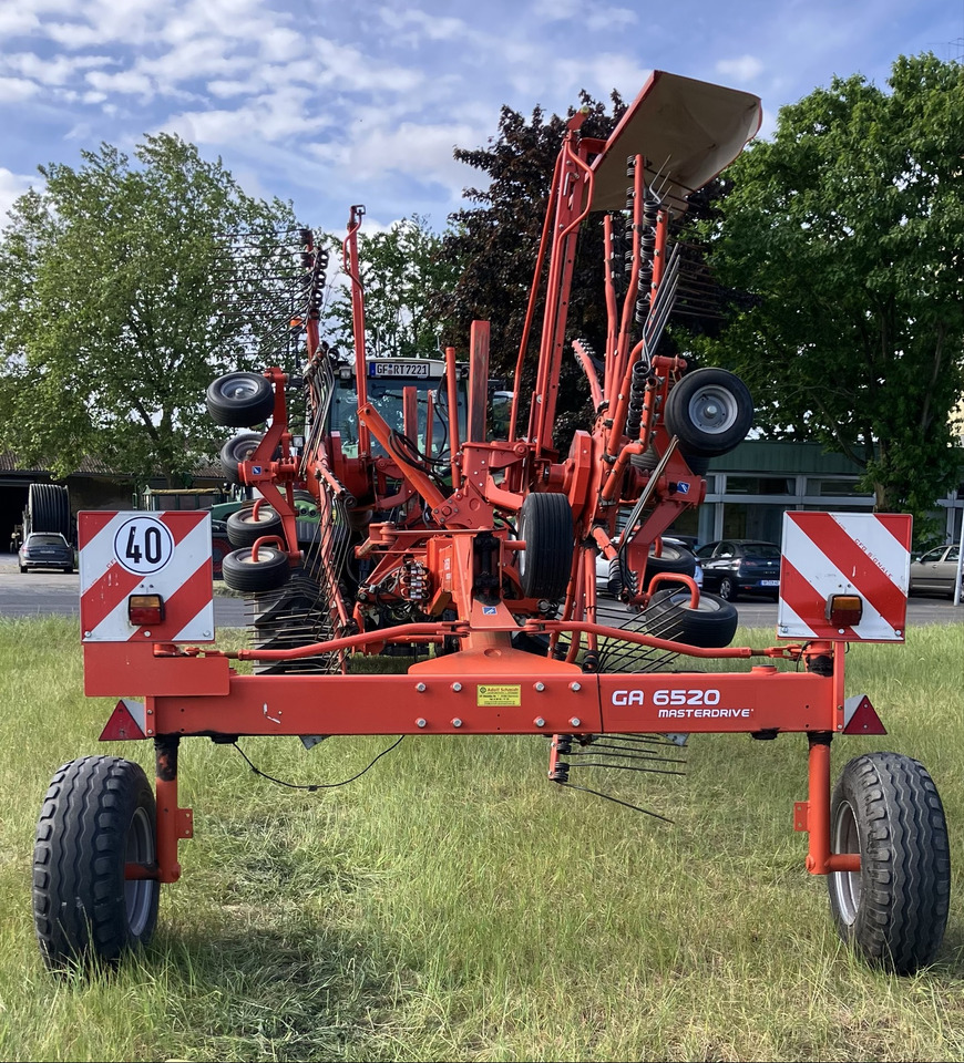 Kuhn 6520 - نشارة الدريس/ شوكة جرف: صورة 5 Kuhn 6520 - نشارة الدريس/ شوكة جرف: صورة 5