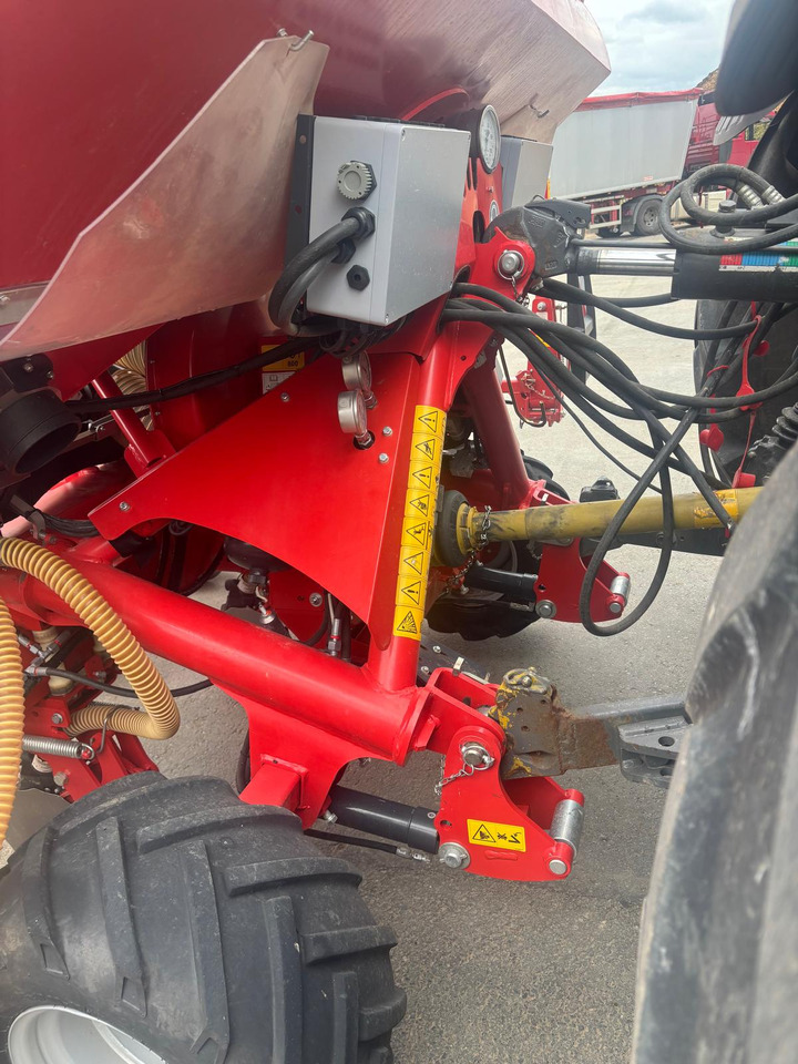Kverneland Optima SX Isobus - آلة البذر: صورة 3 Kverneland Optima SX Isobus - آلة البذر: صورة 3