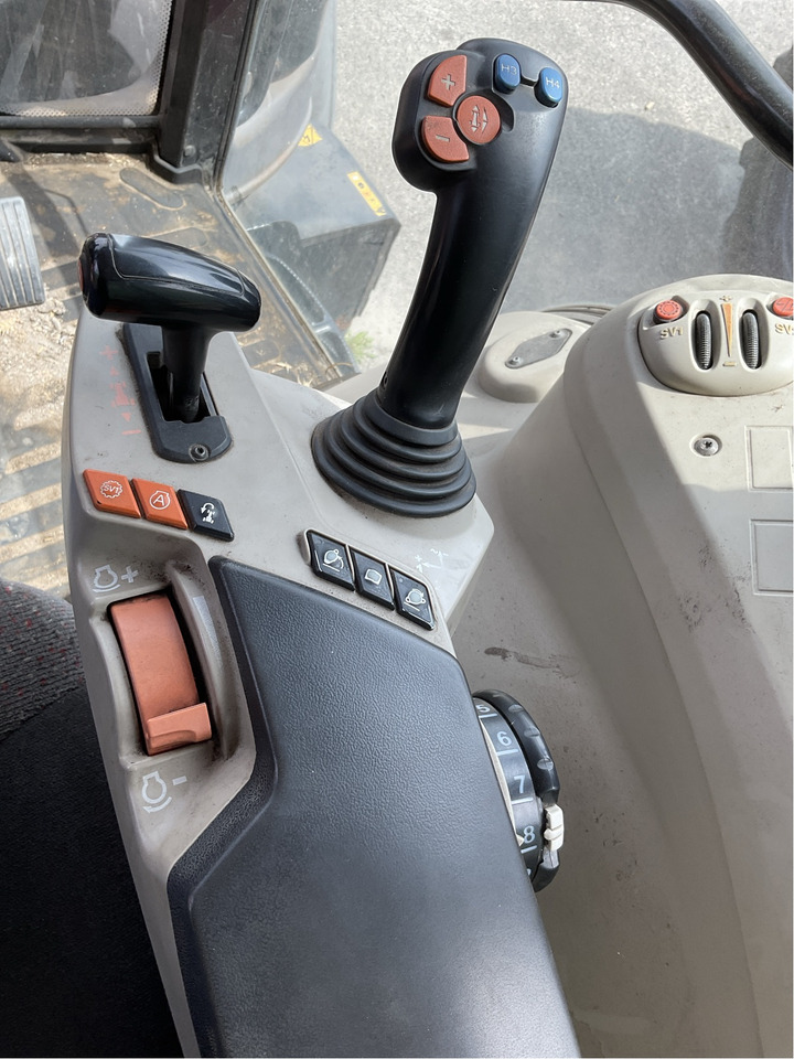 جرار Massey Ferguson 6614 Dyna 6: صورة 8