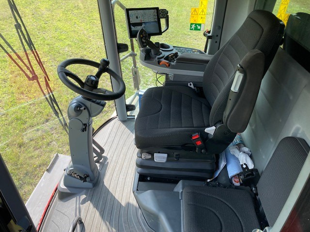 Massey Ferguson 7370 Beta - حصادة: صورة 4 Massey Ferguson 7370 Beta - حصادة: صورة 4