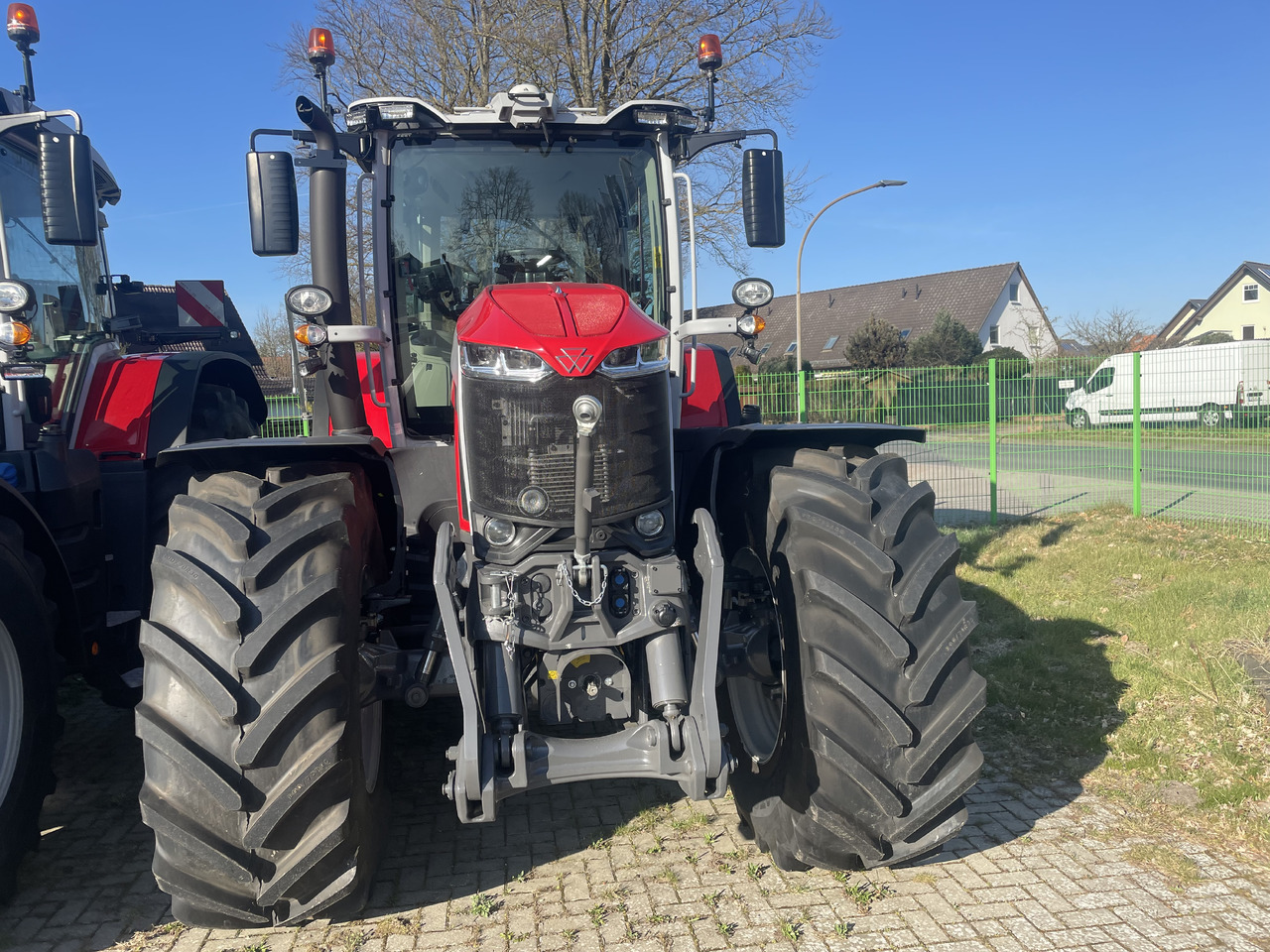 Massey Ferguson 8S.245 Dyna-VT EXCLUSIVE - جرار: صورة 5 Massey Ferguson 8S.245 Dyna-VT EXCLUSIVE - جرار: صورة 5