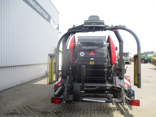 Massey Ferguson MF 716 Press-Wickel-Komb - ماكينات نشر التبن: صورة 3 Massey Ferguson MF 716 Press-Wickel-Komb - ماكينات نشر التبن: صورة 3