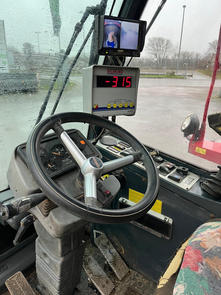 Mayer Siloking Selbstfahrer 13m³ - عربة خلط الأعلاف: صورة 3 Mayer Siloking Selbstfahrer 13m³ - عربة خلط الأعلاف: صورة 3