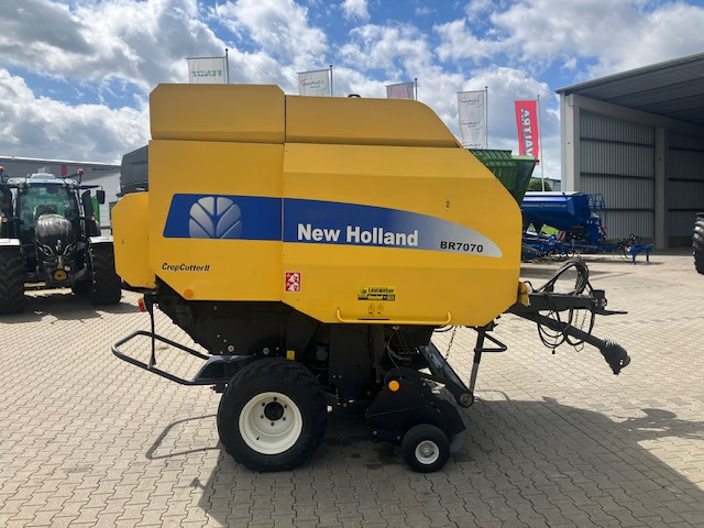 New Holland BR 7070 Crop Cutter II - ماكينات نشر التبن: صورة 5 New Holland BR 7070 Crop Cutter II - ماكينات نشر التبن: صورة 5