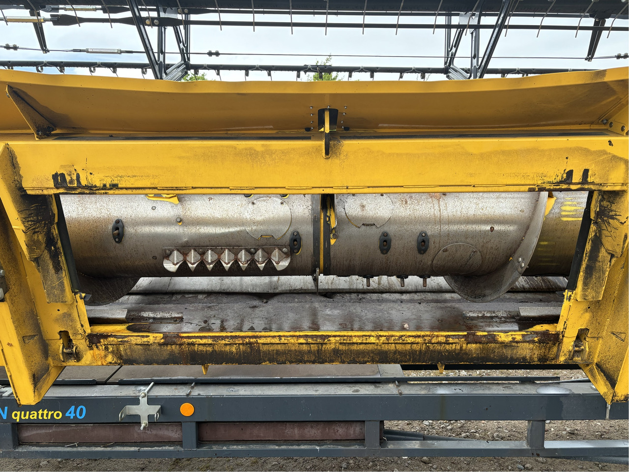 New Holland Schneidwerk Varifeed12.5 - حصادة: صورة 5 New Holland Schneidwerk Varifeed12.5 - حصادة: صورة 5