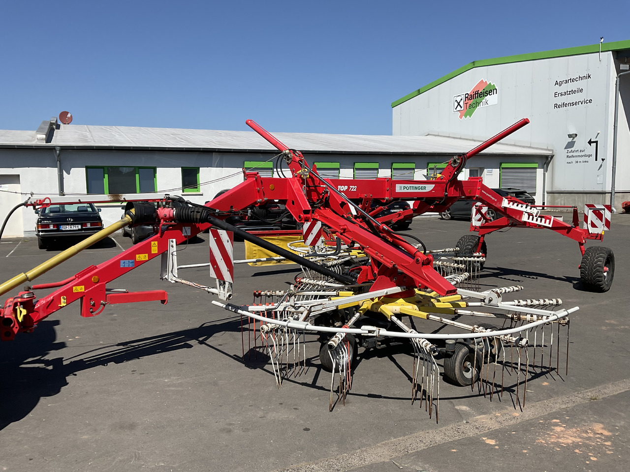 Pöttinger Top 722 Seitenschwader - نشارة الدريس/ شوكة جرف: صورة 1 Pöttinger Top 722 Seitenschwader - نشارة الدريس/ شوكة جرف: صورة 1