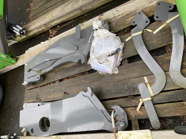 Stoll Frontladerkonsolen Fendt 700 - مغراف أمامي للجرار: صورة 1 Stoll Frontladerkonsolen Fendt 700 - مغراف أمامي للجرار: صورة 1