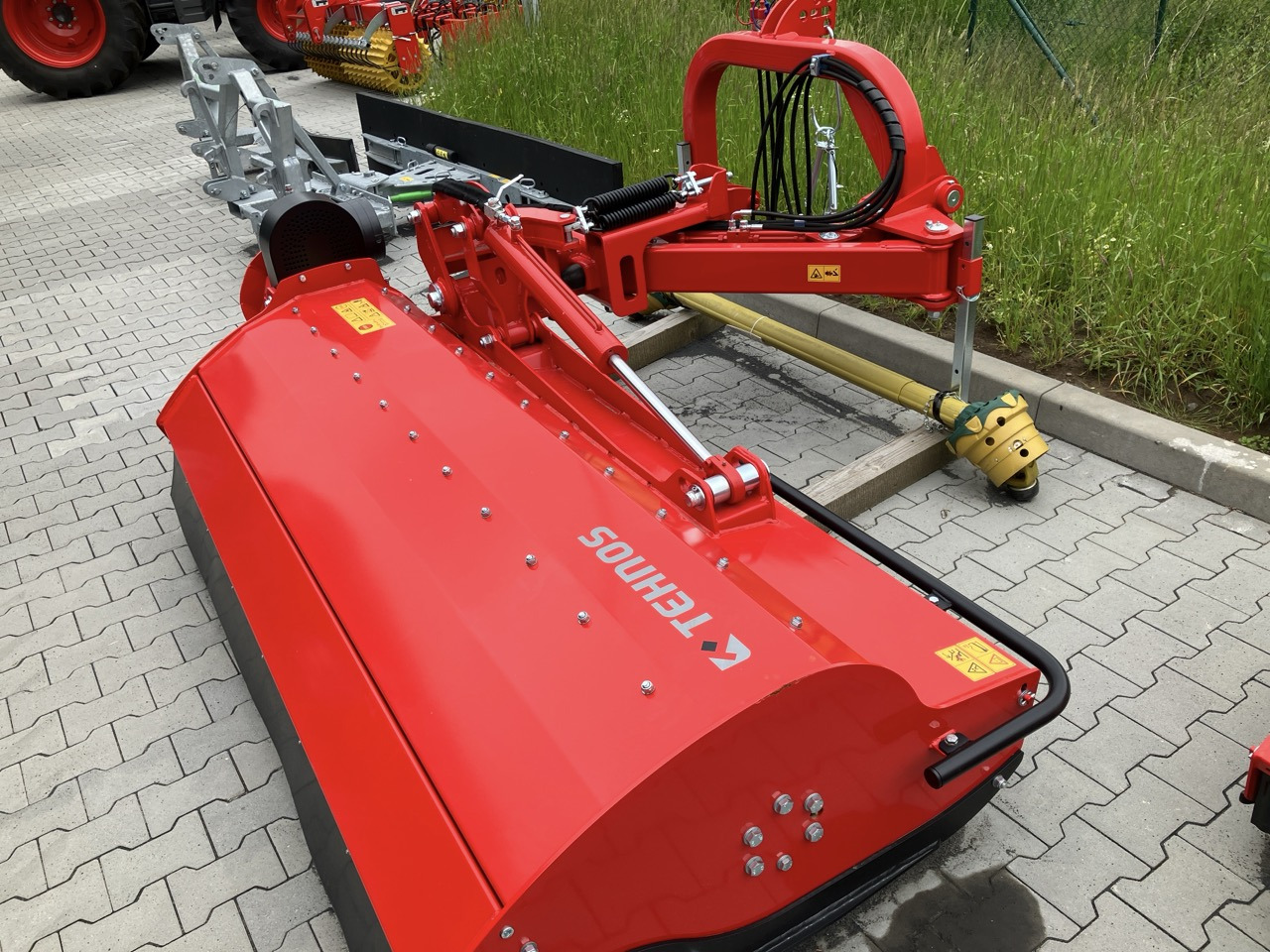 Tehnos Mulcher MB 220R PROFI LW - التقطيع جزازة: صورة 1 Tehnos Mulcher MB 220R PROFI LW - التقطيع جزازة: صورة 1