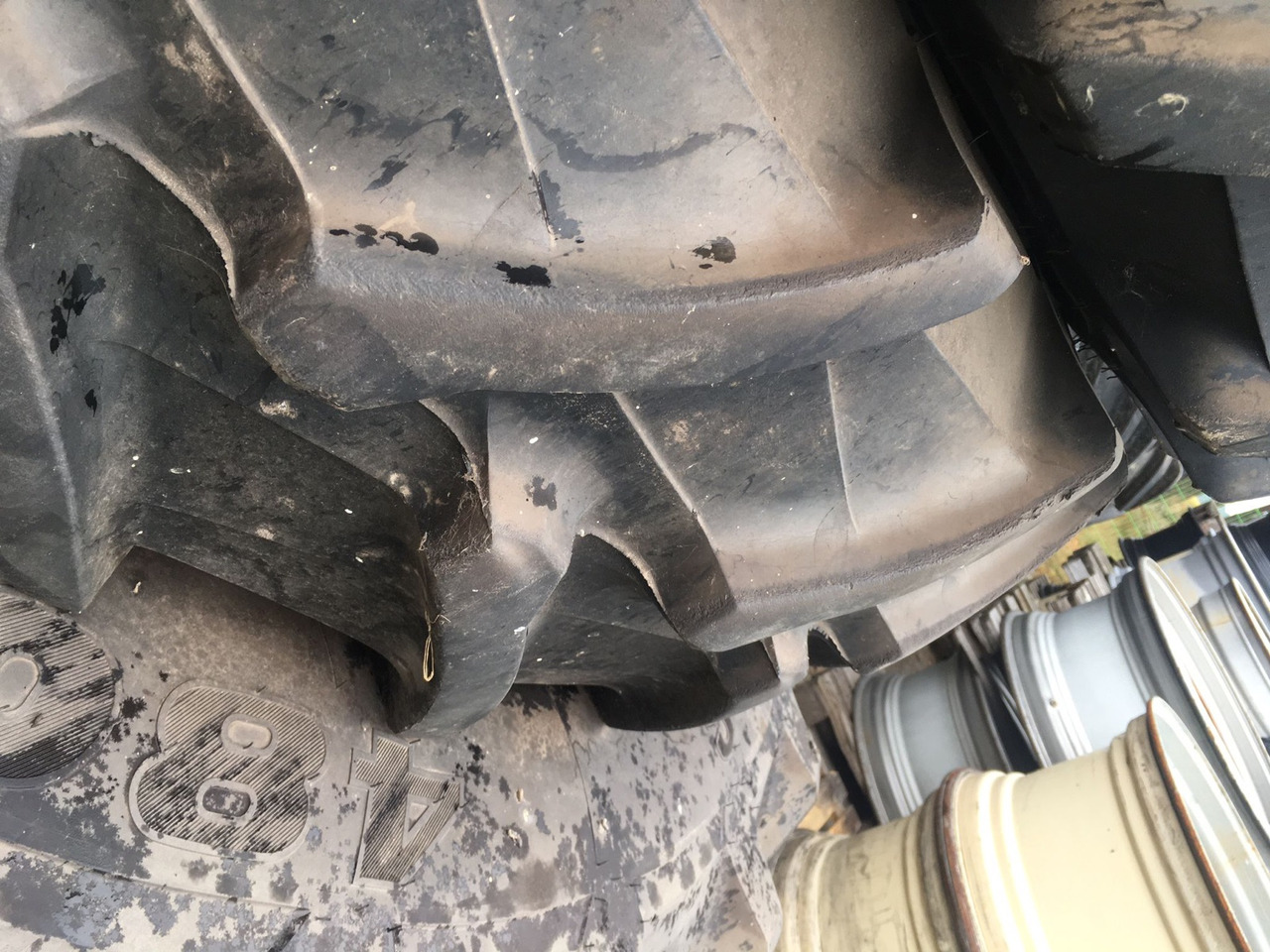 Trelleborg 480/70R42 14.9R30 - الإطارات والجنوط: صورة 4 Trelleborg 480/70R42 14.9R30 - الإطارات والجنوط: صورة 4