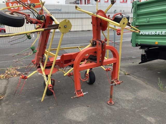 Unifarm CW 4.40 - نشارة الدريس/ شوكة جرف: صورة 1 Unifarm CW 4.40 - نشارة الدريس/ شوكة جرف: صورة 1