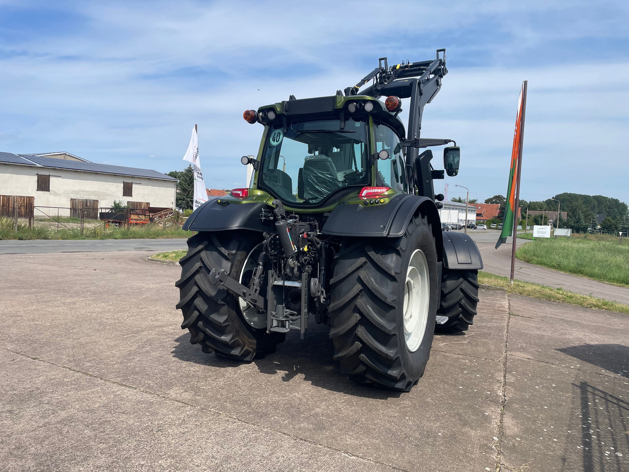Valtra N155 EA 2B1 - جرار: صورة 4 Valtra N155 EA 2B1 - جرار: صورة 4