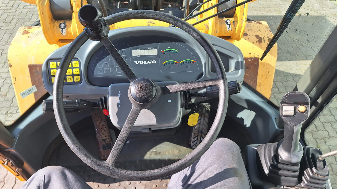 Volvo Radlader L 40 B TP - اللودر: صورة 4 Volvo Radlader L 40 B TP - اللودر: صورة 4