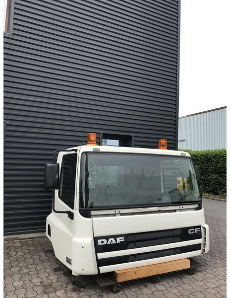 DAF CF Euro 3, Euro 4 - الكابينة والداخلية - شاحنة: صورة 4 DAF CF Euro 3, Euro 4 - الكابينة والداخلية - شاحنة: صورة 4