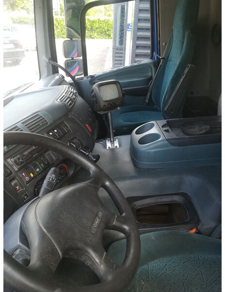 DAF CF65 CF75 CF85 Euro 3 - الكابينة والداخلية - شاحنة: صورة 5 DAF CF65 CF75 CF85 Euro 3 - الكابينة والداخلية - شاحنة: صورة 5