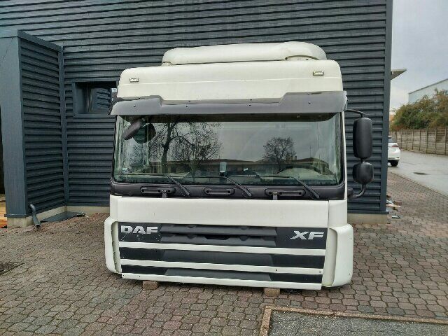 DAF XF 105 Euro 5 - الكابينة والداخلية - شاحنة: صورة 2 DAF XF 105 Euro 5 - الكابينة والداخلية - شاحنة: صورة 2