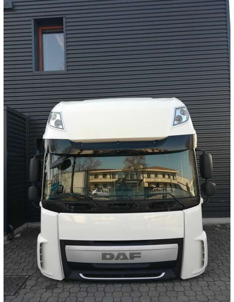DAF XF 106 Euro 6 - الكابينة والداخلية - شاحنة: صورة 5 DAF XF 106 Euro 6 - الكابينة والداخلية - شاحنة: صورة 5