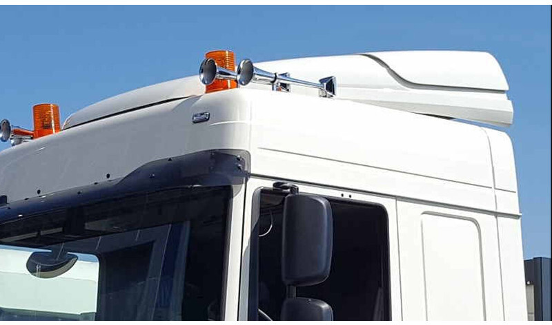 DAF XF106 EURO 6 - الإيروديناميكية/ الجناح الخلفي - شاحنة: صورة 1 DAF XF106 EURO 6 - الإيروديناميكية/ الجناح الخلفي - شاحنة: صورة 1